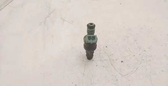 BMW 5 E39 Fuel injector 0280150415