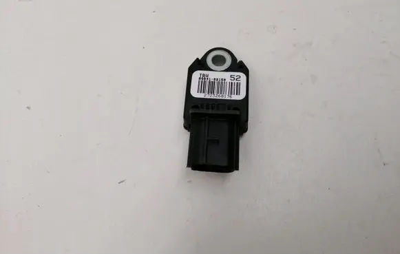 Toyota Auris E180 Airbag deployment crash/impact sensor 8983102150 2723260176
