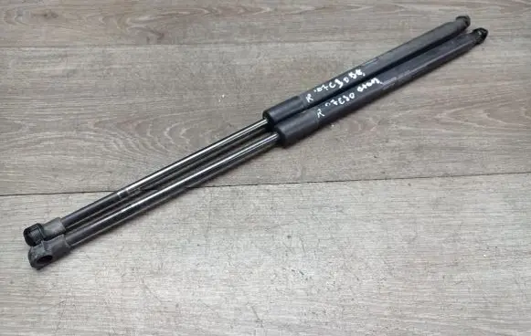 Volvo C30 Tailgate/trunk strut/damper 30657235