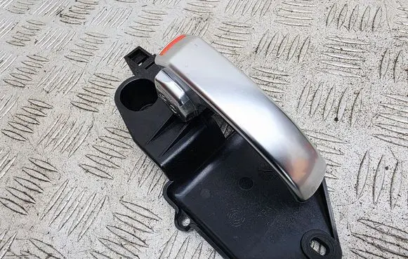 Fiat 500 Abarth Front door interior handle RH1513720 1513720 607048