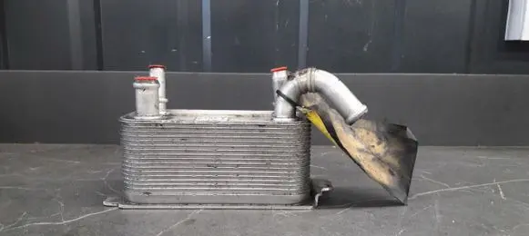 Ford Focus Engine oil radiator 