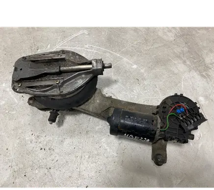 Mercedes-Benz E W210 Front wiper linkage and motor 0390241420