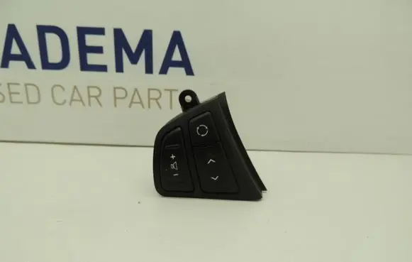 Hyundai i30 Steering wheel buttons/switches 200003371 DS19