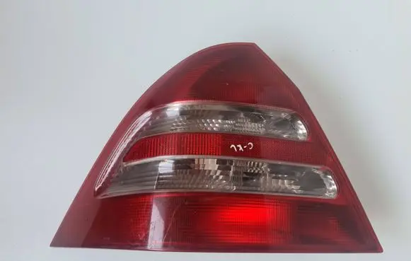 Mercedes-Benz C W203 Rear/tail lights 3311