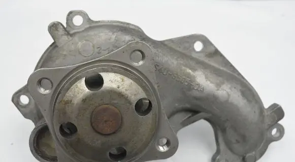 Ford Galaxy Water pump XS4U8505DA