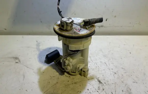 Lexus ES 250 - 300 - 330 Fuel injection high pressure pump 1019620850 7702033210 07K01