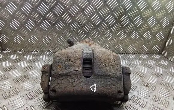 Volkswagen Tiguan Front brake caliper