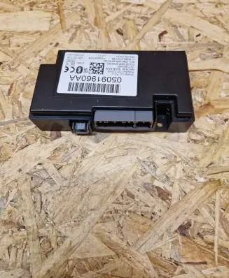 Chrysler Town u0026 Country V Bluetooth control unit module 05091960AA P12002477074 260905001061