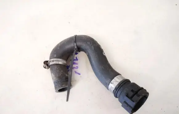 BMW 5 E39 Engine coolant pipe/hose