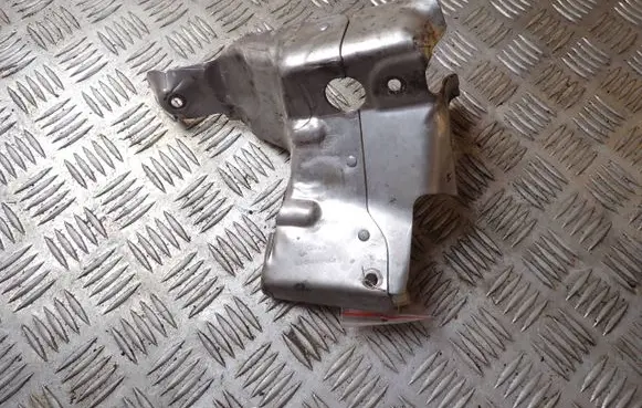 Jaguar F-Pace Heat shield in engine bay G4D39A462DA K743D 042016