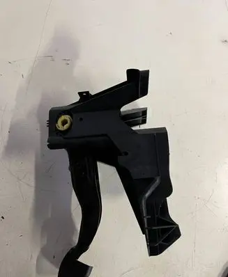 Volkswagen Golf VII Brake pedal 5Q1721058BA