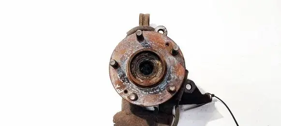 Hyundai i30 Front wheel hub 