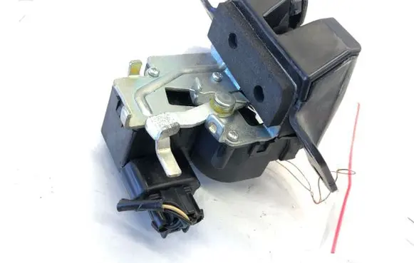 KIA Sportage Tailgate exterior lock 