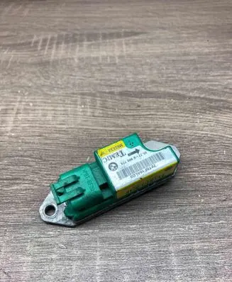 BMW X5 E53 Airbag deployment crash/impact sensor 6900728