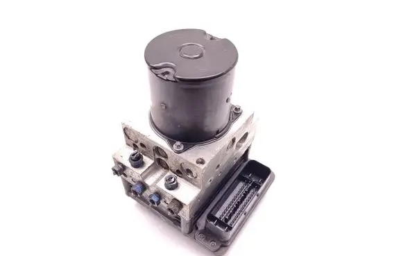 BMW 5 E60 E61 ABS Pump 6774679 6783360