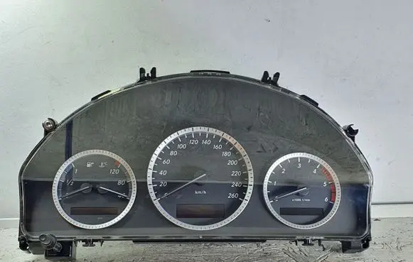 Mercedes-Benz C W204 Speedometer (instrument cluster) A2049001705 ZGS001Q01T