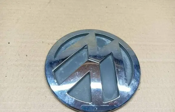 Volkswagen Transporter - Caravelle T5 Manufacturers badge/model letters 7H0853630A