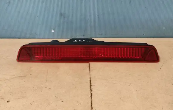 Honda FR-V Third/center stoplight 286-22539