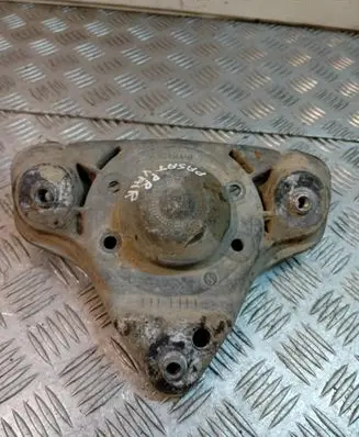 Volkswagen PASSAT B5 Coil spring mount 8D0412383