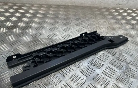 Mercedes-Benz GL X166 Other trunk/boot trim element A1666842900