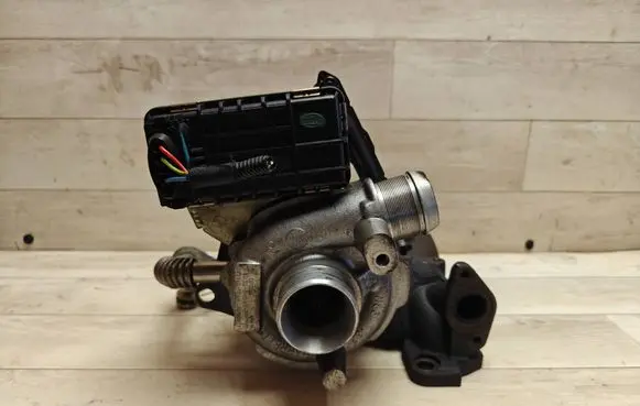 Citroen C5 Turbo 4U3Q6K682BL 72334013