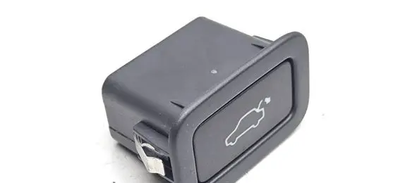 Volvo V70 Tailgate/boot open switch button 31264960AA