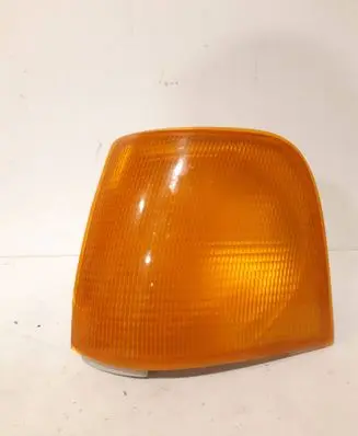 Audi 100 S4 C4 Front indicator light 443953049