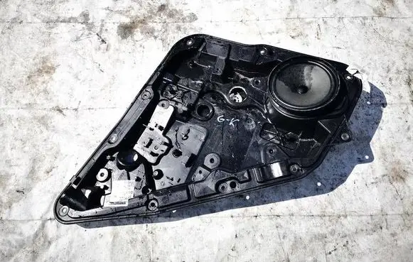 Mercedes-Benz A W176 Sliding door window regulator with motor A1767303800 92834107