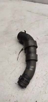 Volkswagen PASSAT B8 Engine coolant pipe/hose 5q0122073R