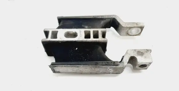 Volvo XC90 Engine mount bracket 31339956