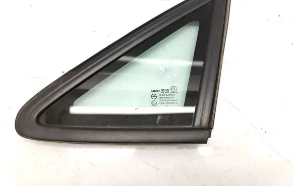 Chevrolet Tacuma Front triangle window/glass 43R000514