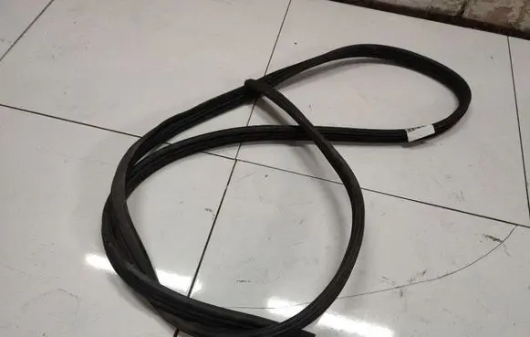 Peugeot Boxer Rubber seal front coupe door 