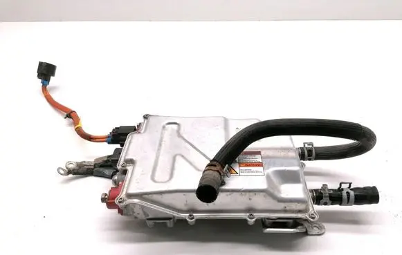 Tesla Model X Voltage converter inverter 1060985-00-C