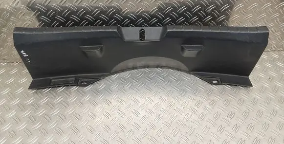 Trunk/boot sill cover protection