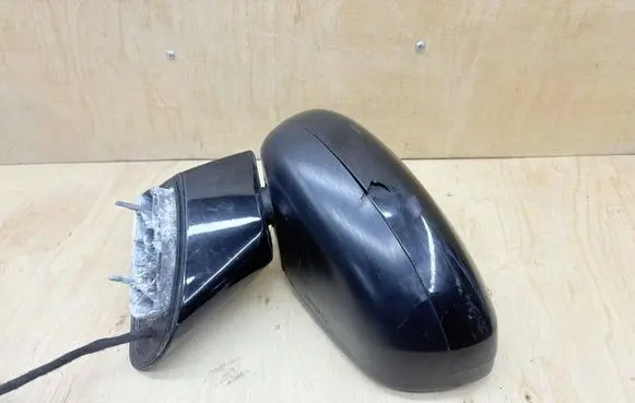 Peugeot RCZ Front door electric wing mirror 