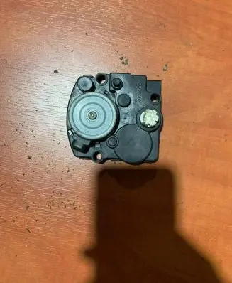 Lexus RX 450H Headlight level adjustment motor 8566430010 3710079075