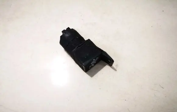 Volkswagen PASSAT B5.5 Other relay