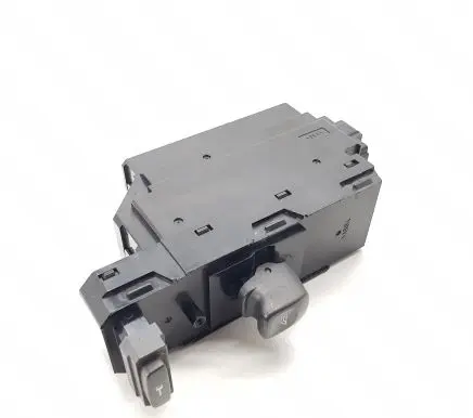 Volvo V70 Electric window control switch MP37DA00211 30658117