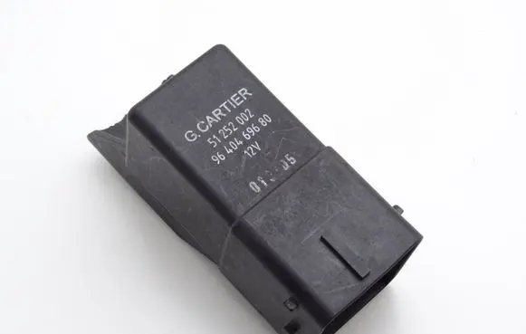 Citroen C5 Glow plug pre-heat relay 9640469680