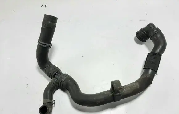 Volkswagen PASSAT CC Engine coolant pipe/hose 3AA122051A