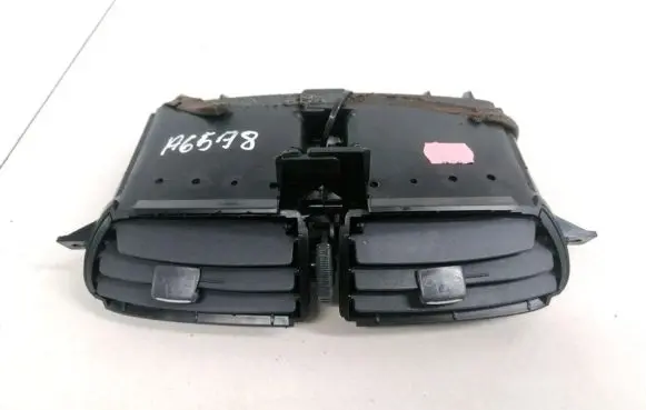 Nissan Almera Tino Dash center air vent grill