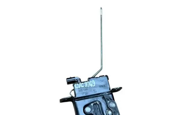 Dacia Logan II Tailgate lock latch 905037373R 40707205