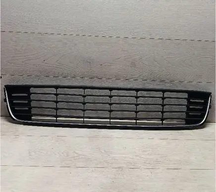 Volkswagen Touran II Front bumper lower grill 1T0853677D 1T0853671C DNW15913