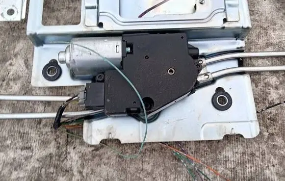 Sunroof motor/actuator