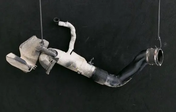 Volvo V50 Intercooler hose/pipe