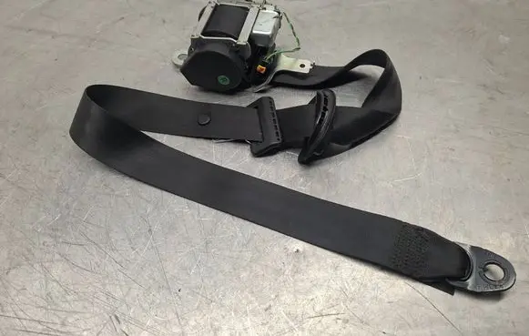 KIA Ceed Front seatbelt 888201H000 0436094