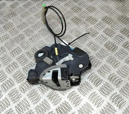 Toyota RAV 4 (XA40) Coupe door lock (next to the handle) 6904060220