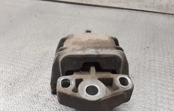 Seat Alhambra (Mk1) Gearbox mount 7M3199555