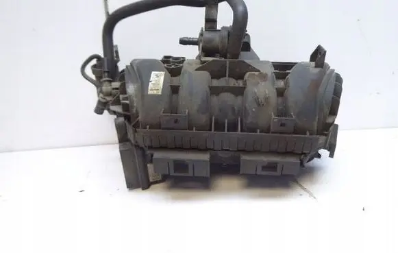 Opel Corsa C Intake manifold 