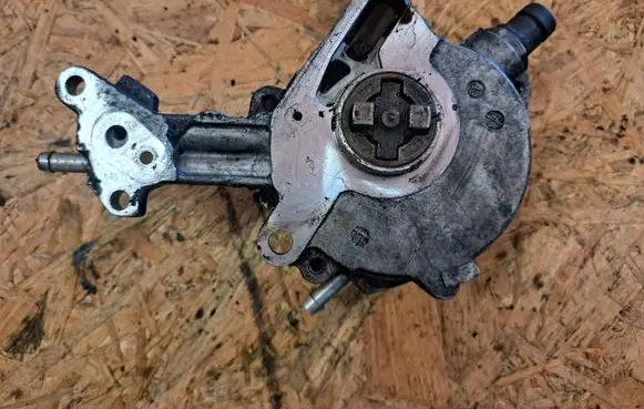Volkswagen Caddy Fuel injection high pressure pump 038145209